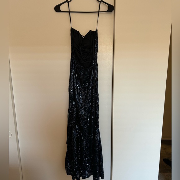 WINDSOR beautiful dress size small - Picture 4 of 4